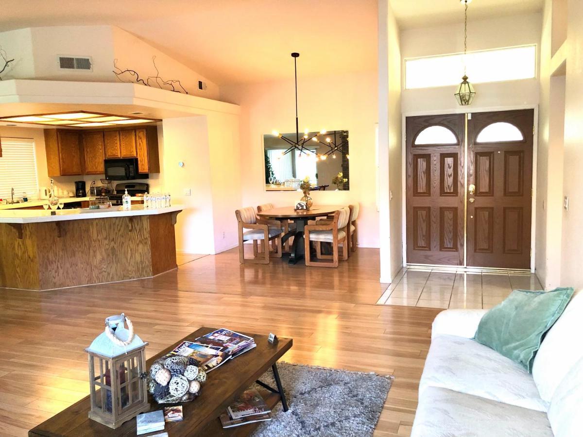 Golden Saddle Suite With Tv And Private Bathroom Hemet Buitenkant foto