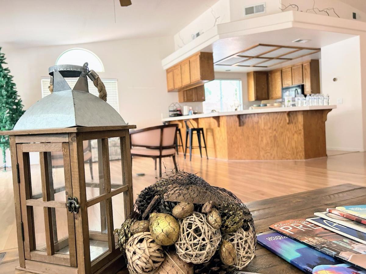 Golden Saddle Suite With Tv And Private Bathroom Hemet Buitenkant foto